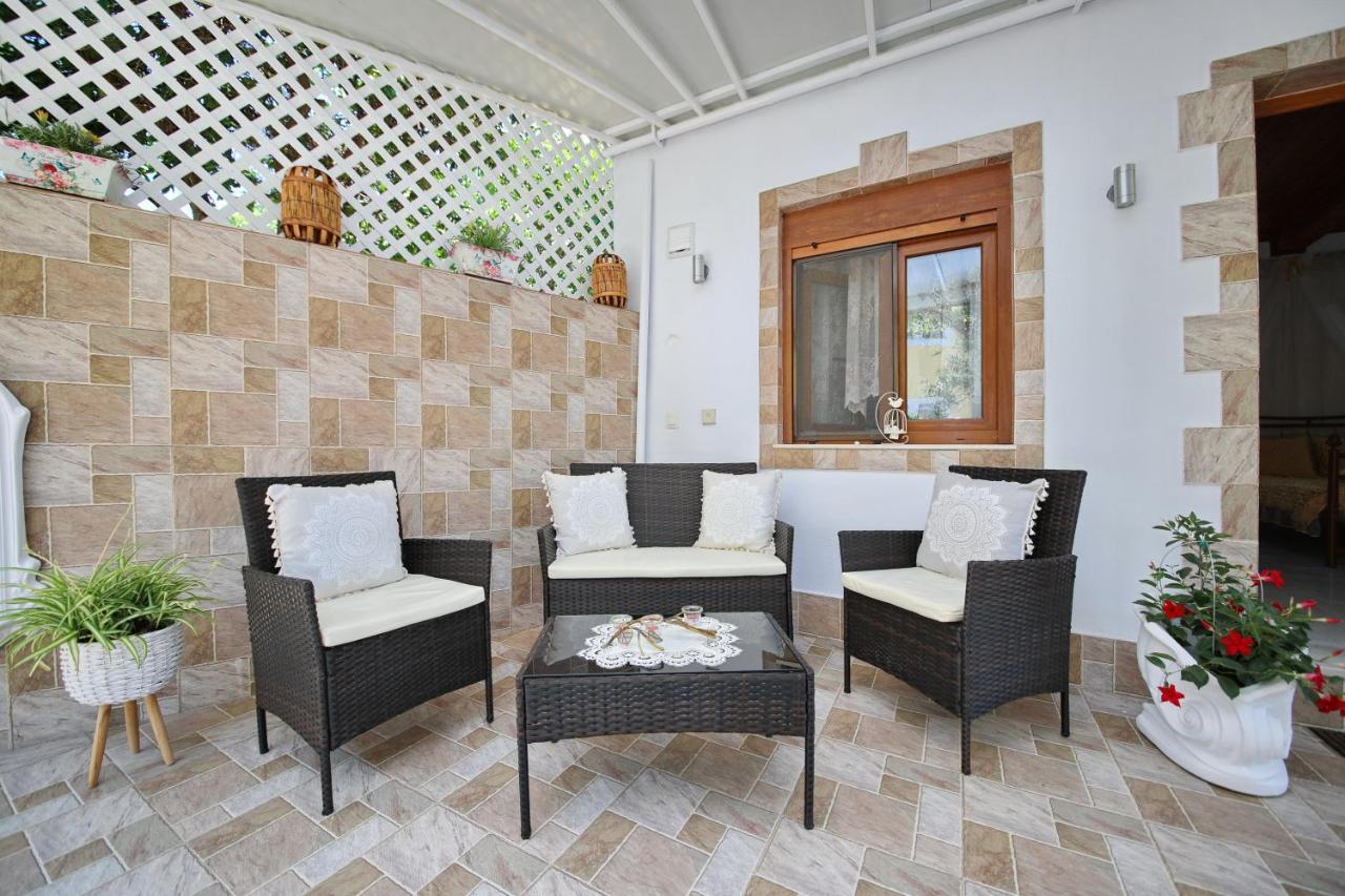 Vasia'S Small Villa Skopelos Extérieur photo