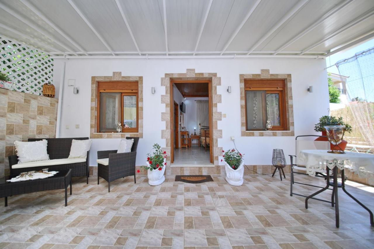 Vasia'S Small Villa Skopelos Extérieur photo