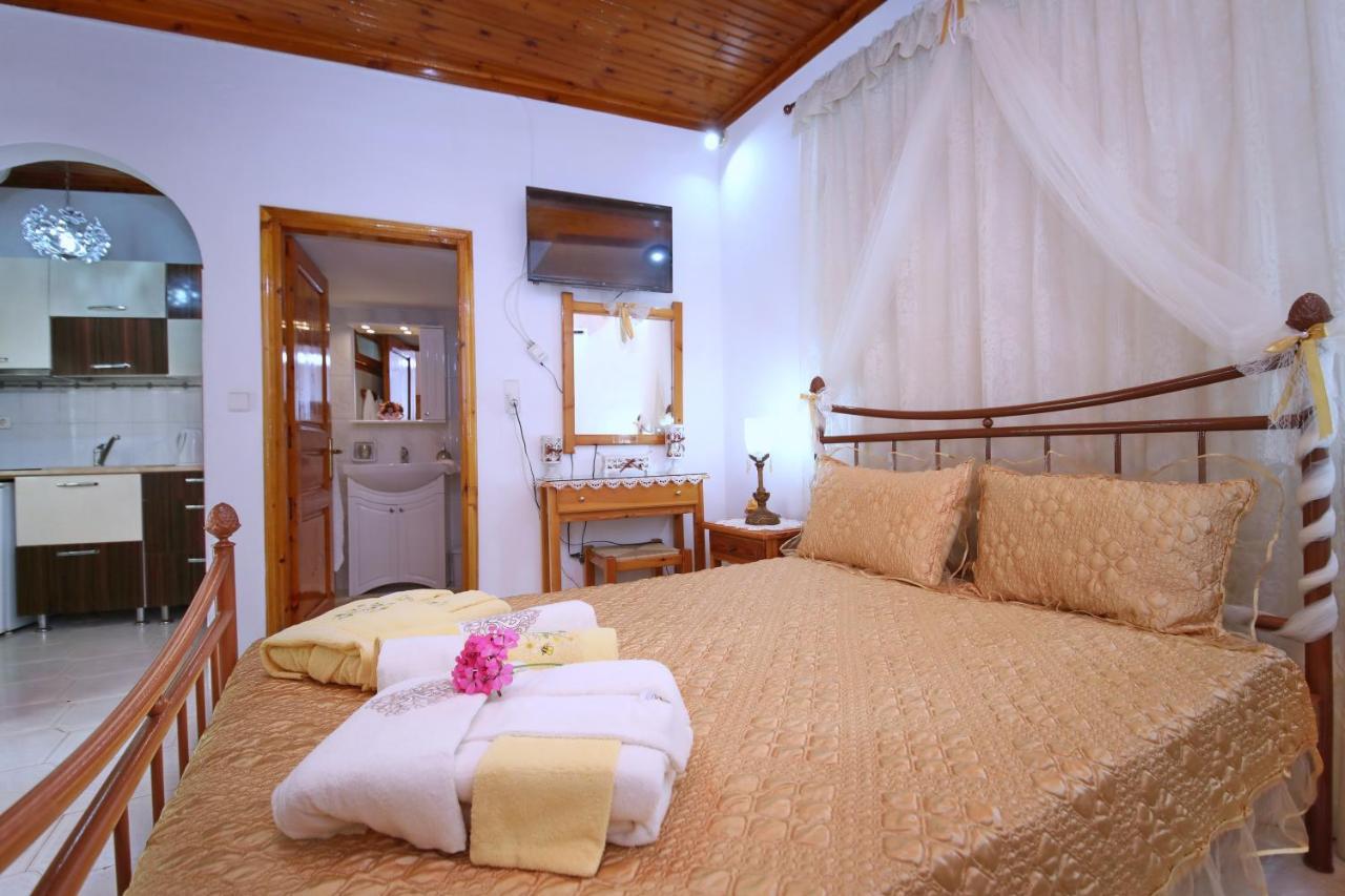Vasia'S Small Villa Skopelos Extérieur photo