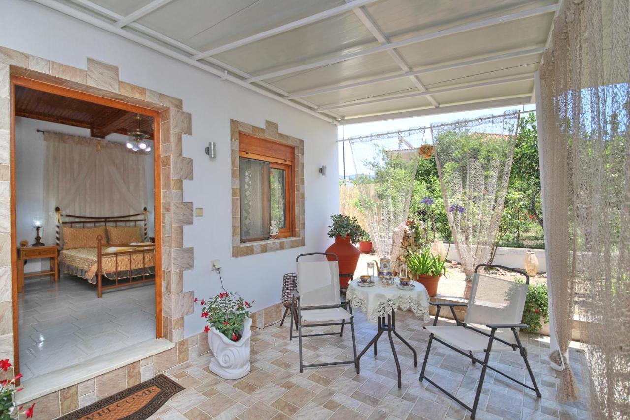 Vasia'S Small Villa Skopelos Extérieur photo