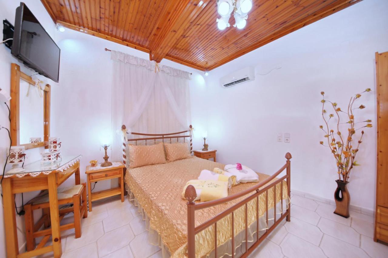 Vasia'S Small Villa Skopelos Extérieur photo