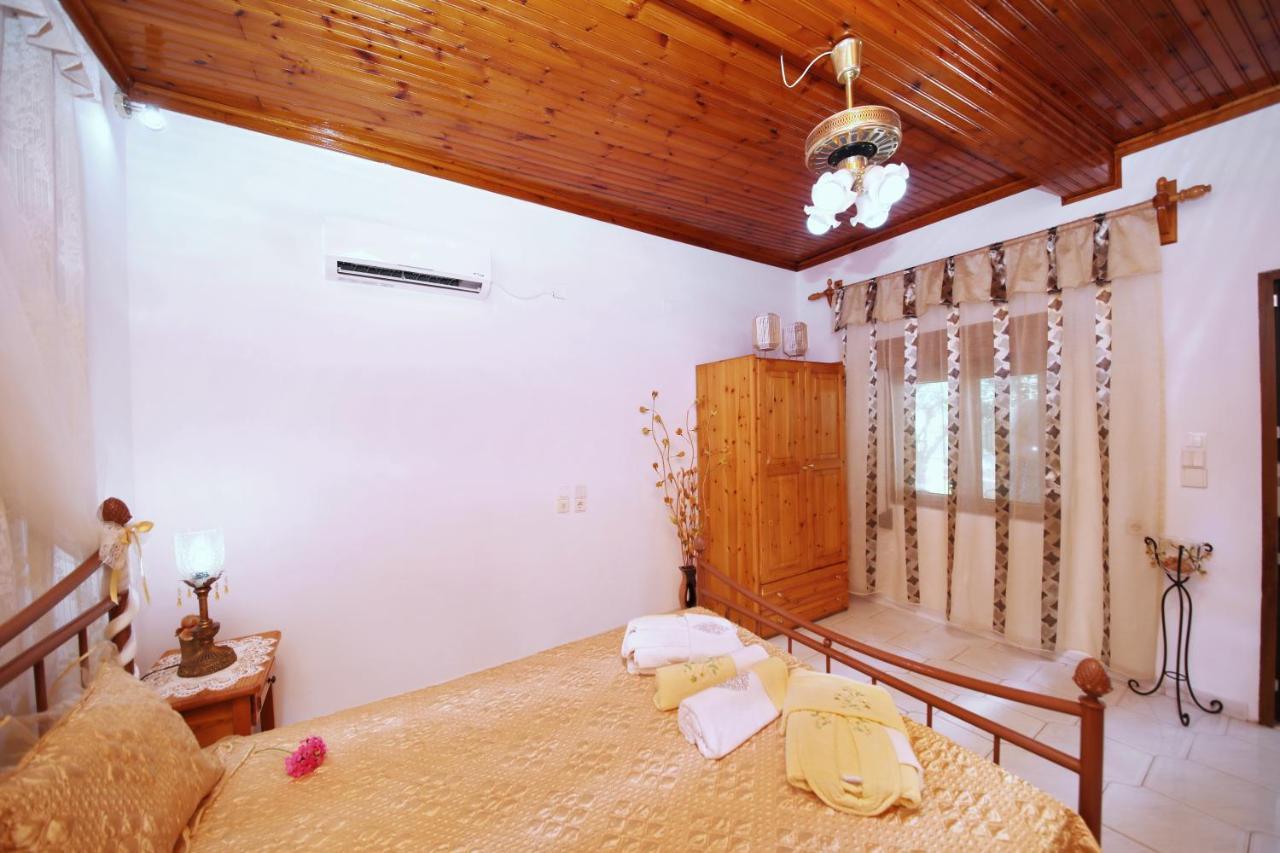 Vasia'S Small Villa Skopelos Extérieur photo
